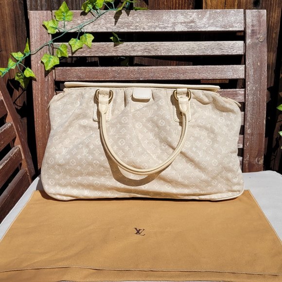 Louis Vuitton Handbags - authentic Louis Vuitton  bag Trapeze mini lin